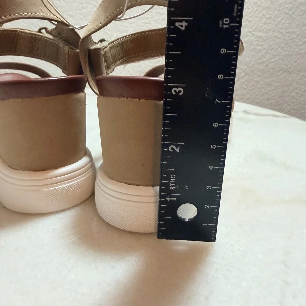 MIA Womens Taupe Platform Wedge Sandals Size 9 Hook Loop Ankle Strap Neutral‎